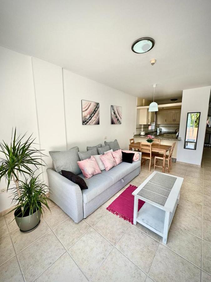 Sunny Apartment & Heated Pool ลอส กริสเตียนอส ภายนอก รูปภาพ