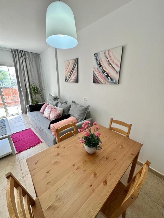 Sunny Apartment & Heated Pool ลอส กริสเตียนอส ภายนอก รูปภาพ